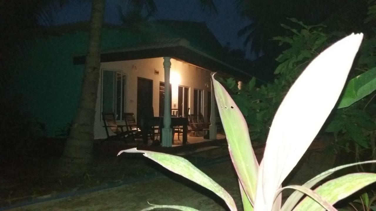 Theepan'S Home Nilaveli Exteriör bild